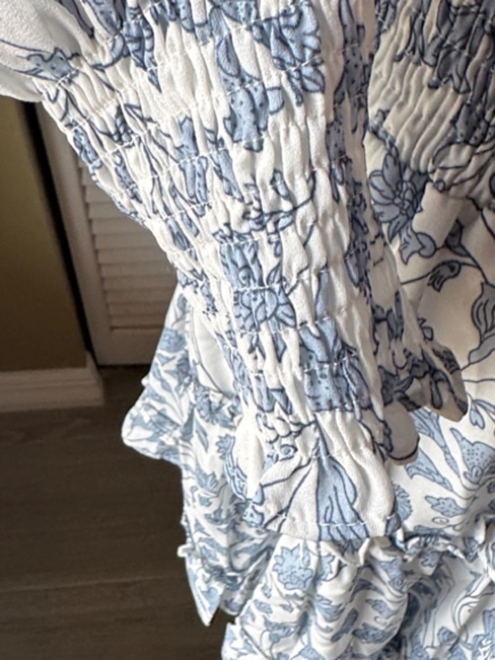 Long-Sleeve Blue Floral Mini Dress with Smocked Waist - Picture 5 of 7